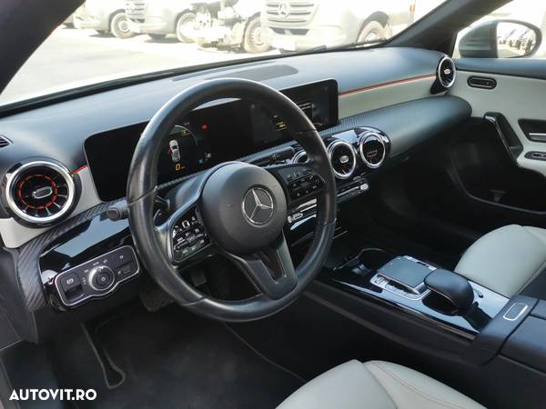 Mercedes-Benz A 250 4MATIC Sedan Aut. - 15