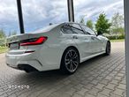 BMW Seria 3 320d xDrive M Sport - 6