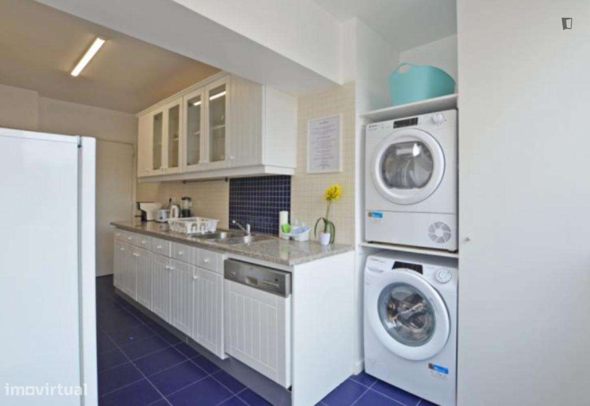 Quarto - localizado em Carcavelos Lisbon - Grande imagem: 5/17