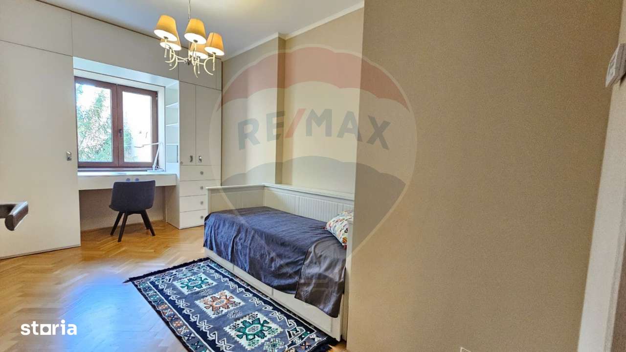 Închiriez apartament PREMIUM cu 3 camere în zonă Ultracentrală - Imagine principală: 4/19