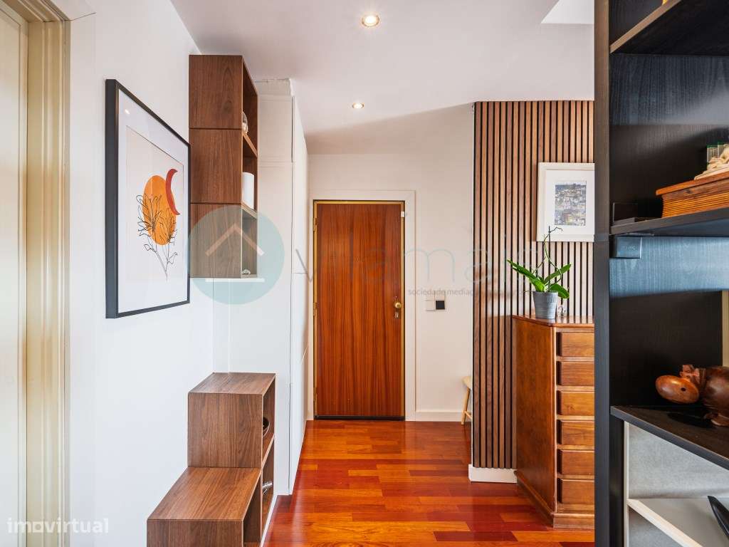 T2 à Venda na Areosa, Porto | Renovado, Garagem e Vista Mar-15