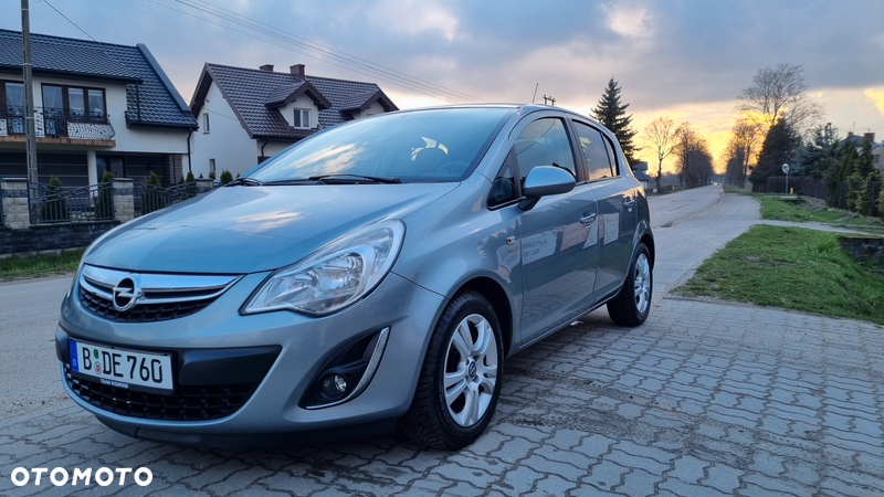 Opel Corsa 1.4 16V Cosmo - 27