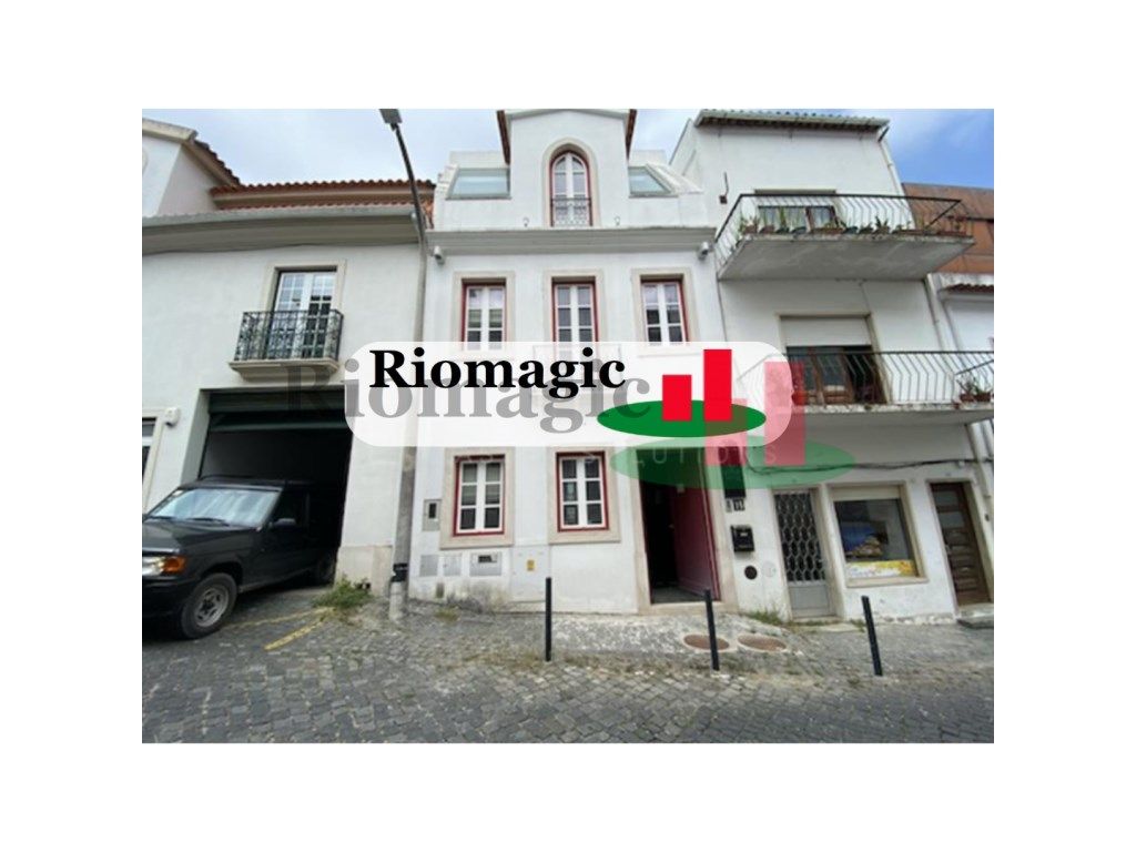 Prédio em Leiria ****RIOMAGIC****