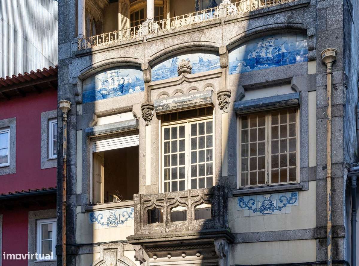 Prédio classificado como imóvel de interesse municipal - Braga - Grande imagem: 4/56