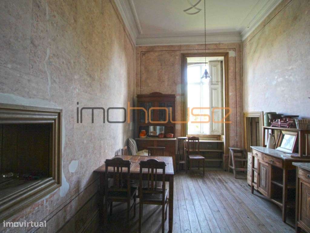 Casa senhorial do século XIX ( Zona Espaço Central II)-40