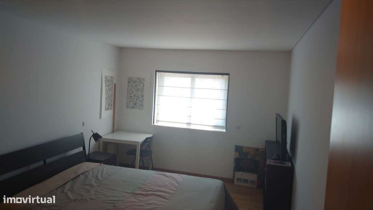 Vendo Apartamento T2 Semi-Novo Excelentes Áreas Centro Póvoa de Varzim-7