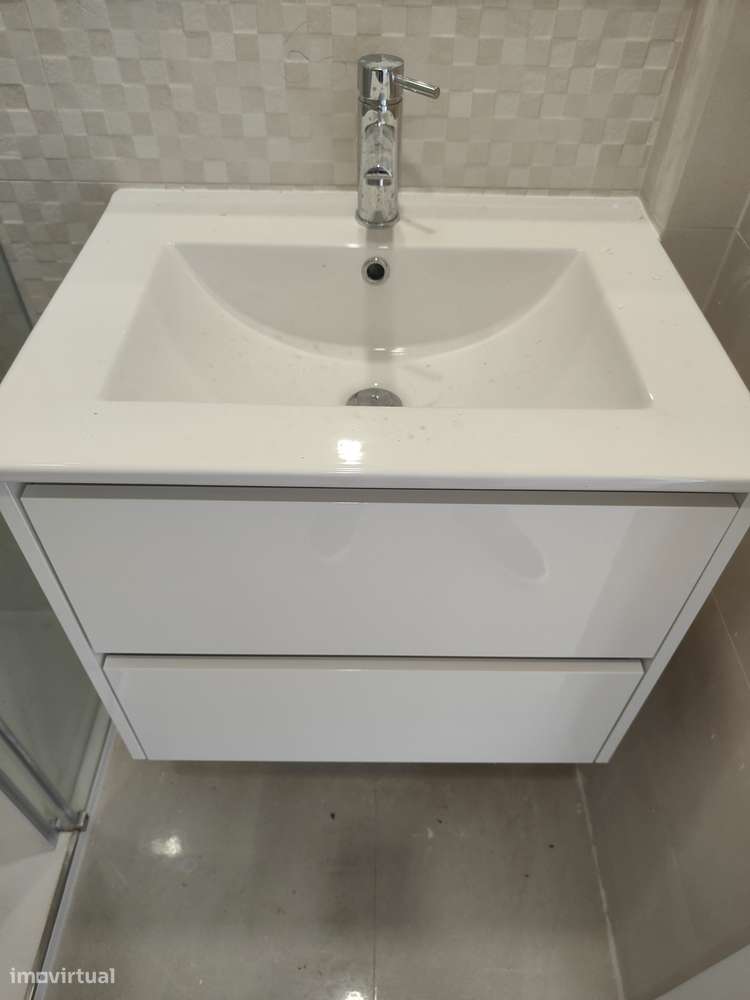 Oferta 1% do valor de aquisição - Moradia T2 com Piscina e Garagem-25