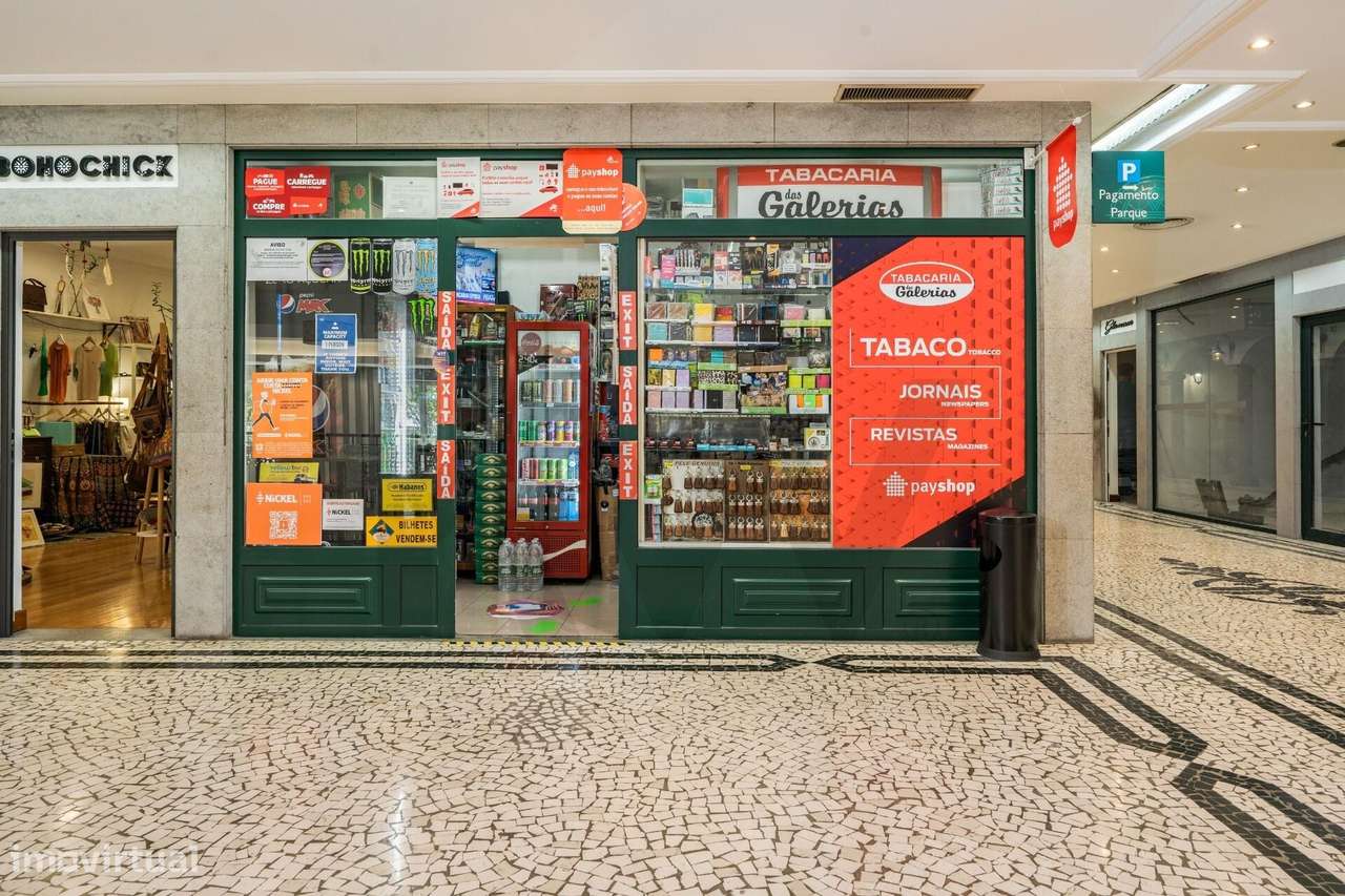 Tabacaria no Centro do Funchal - Galerias de São Lourenço - Grande imagem: 3/26