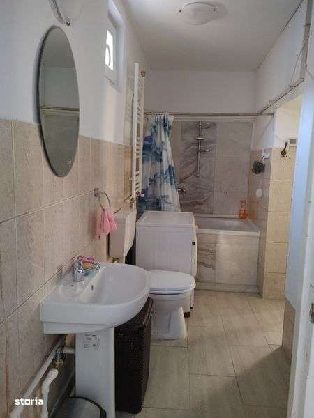 De inchiriat casa renovata modern 3 camere  Episcopia - Imagine principală: 4/7