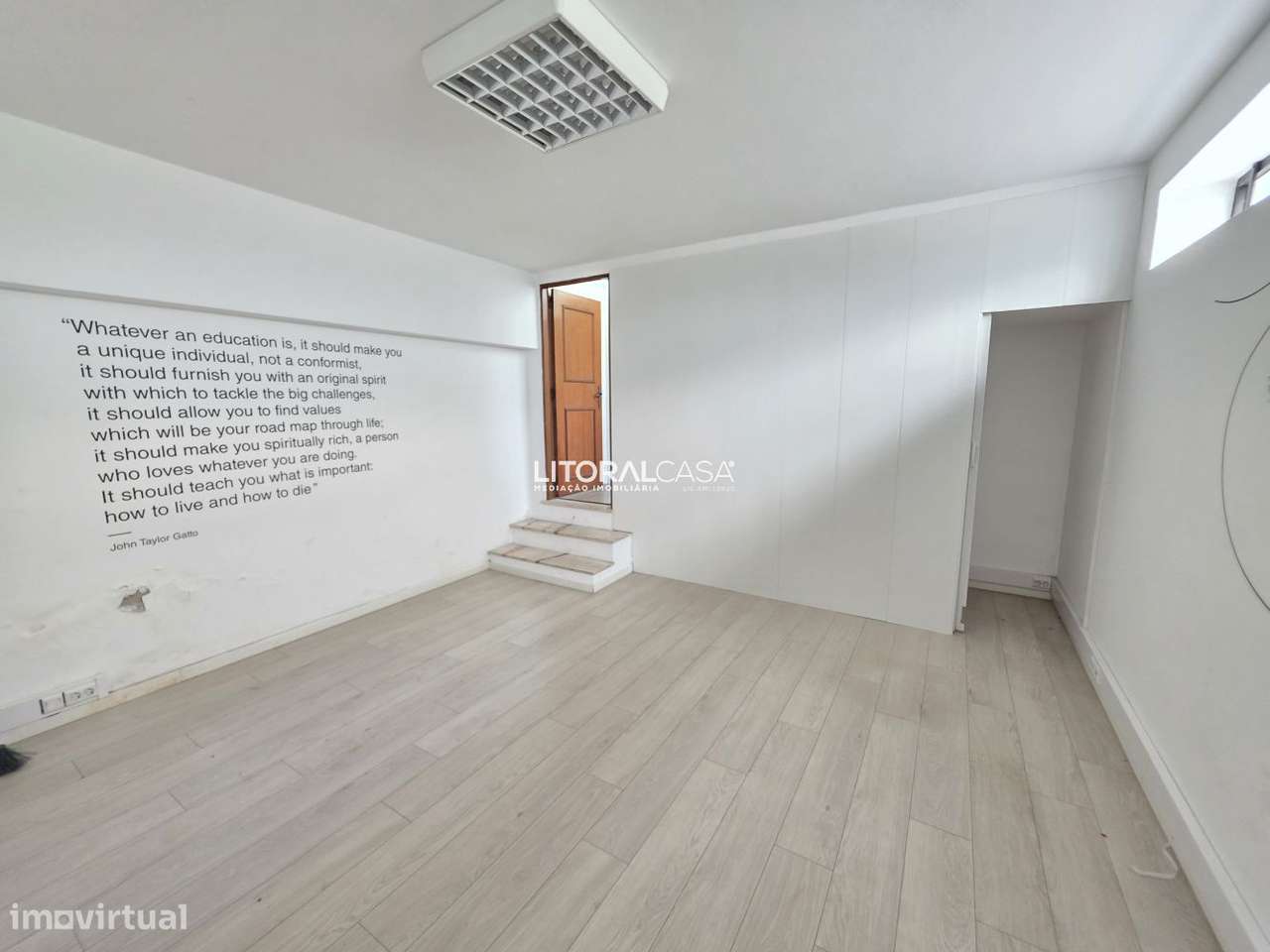 Loja para Comércio com 220 m2-15