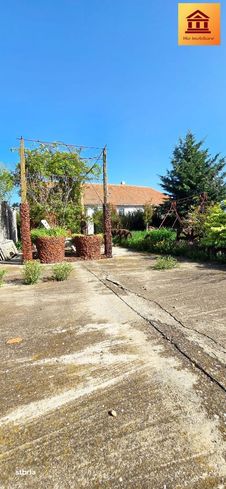 Casa localitatea Fiscut-0