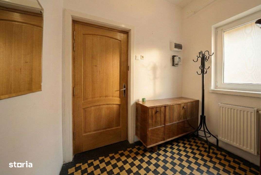 Etaj 1/Vila*120 mp utili+80 mp spatii comune*PRO TV*-8