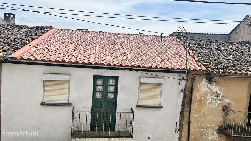 Casa para venda na aldeia de Carviçais - Torre de Moncorvo - Grande imagem: 4/8