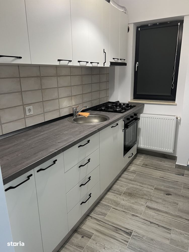 Apartament cu 2 camere, decomandat zona Pacurari-Rediu+loc de parcare