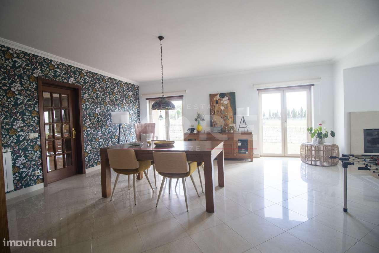 Moradia T5 independente de Gaveto - Caldas da Rainha-5