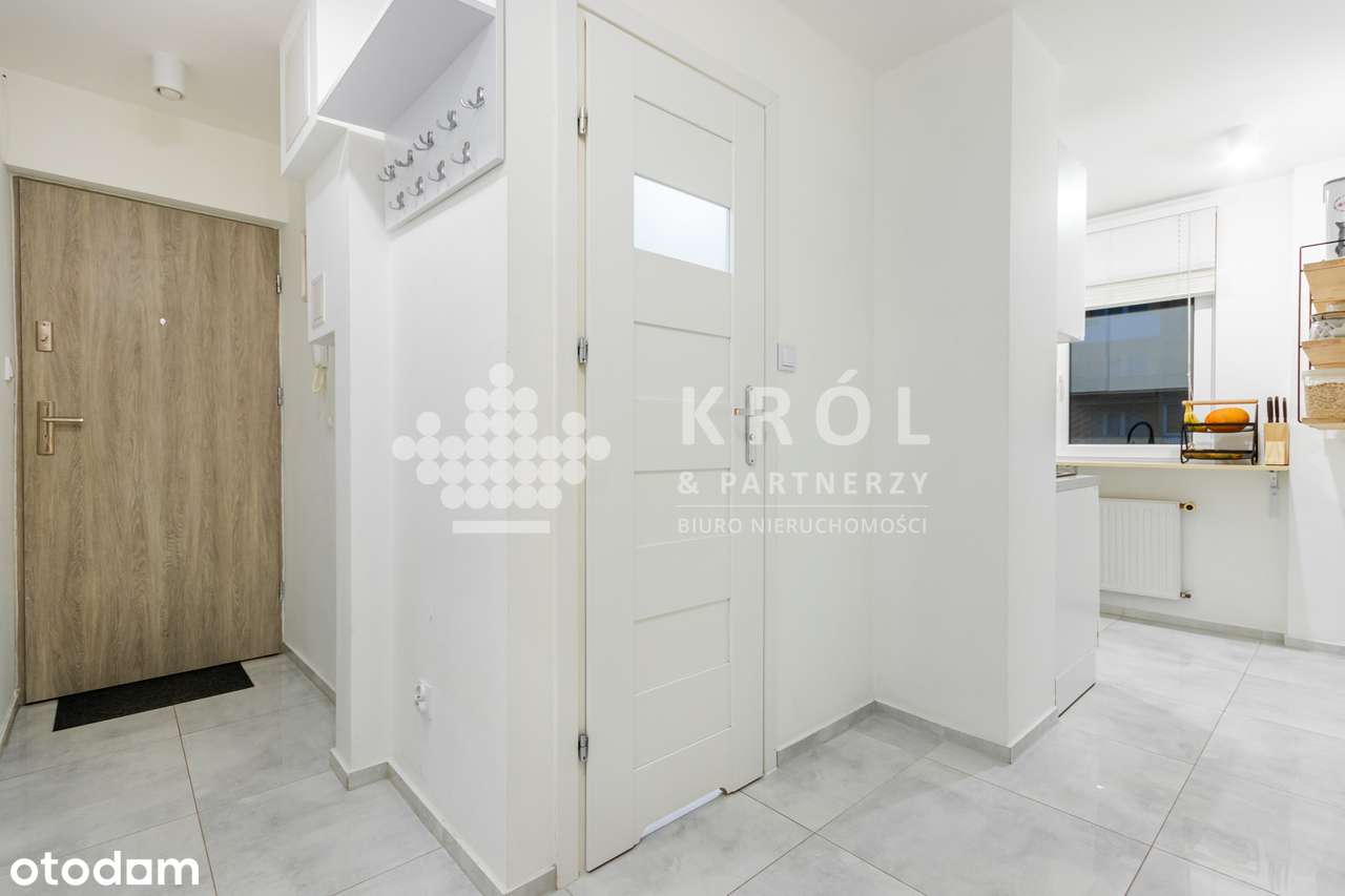 2 pokojowe mieszkanie do wejścia z balkonem na Komuny Paryskiej!-17