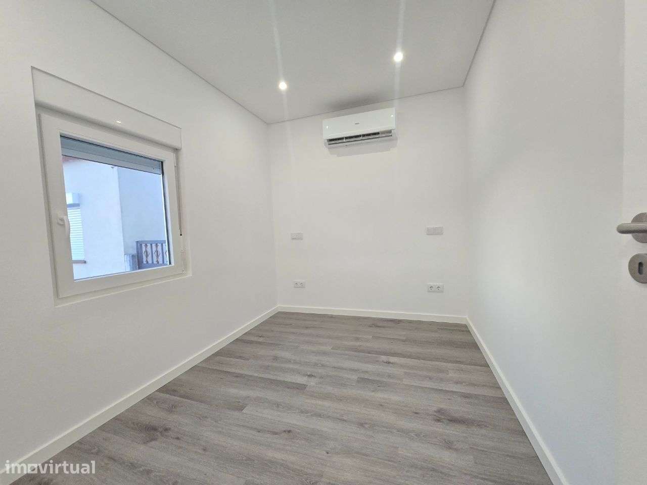 Moradia renovada V6 a apenas 100 metros da praia da Torreira-6