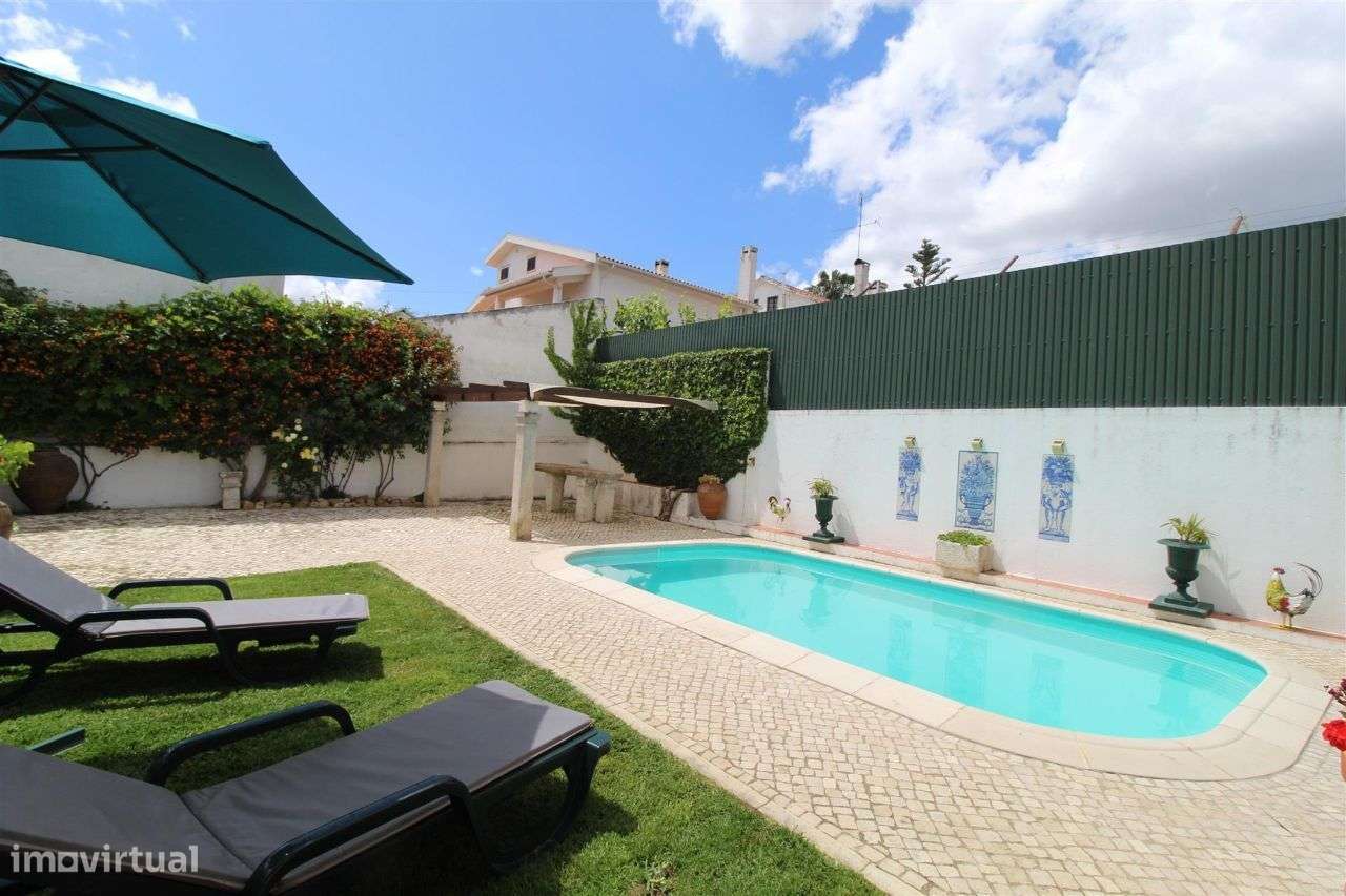 Moradia V5 na cidade do Entroncamento - Grande imagem: 1/10