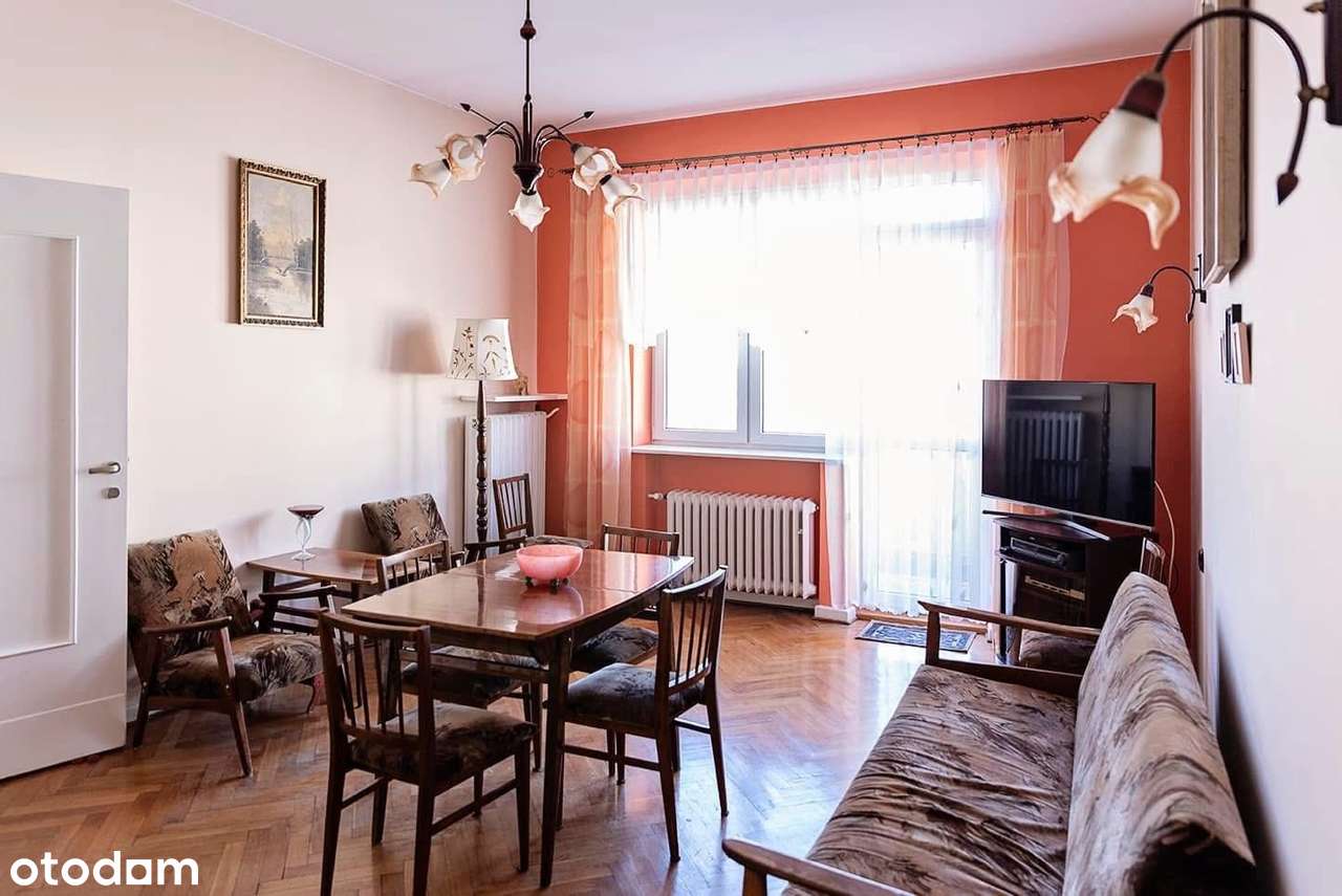 4 pokoje; 99 m² w sercu Łodzi – kamienica z CO; balkon; 3,2m wysokości-1