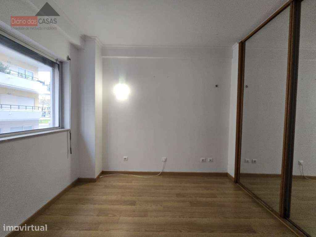 Apartamento T3 Vale das Flores-14