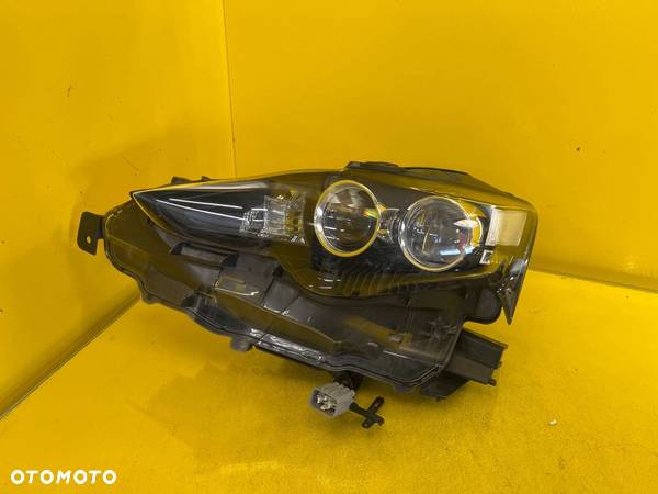 LAMPA LEWA LEXUS IS IS250 IS350 2013- LED - 1