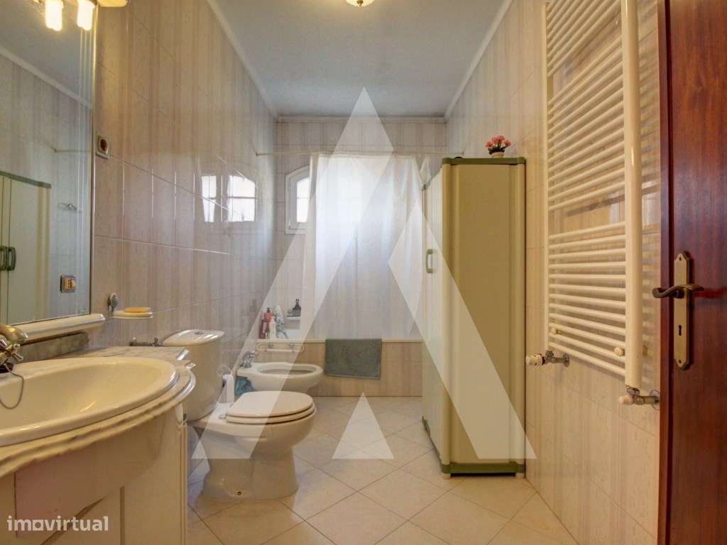 Moradia isolada em Oiã-17