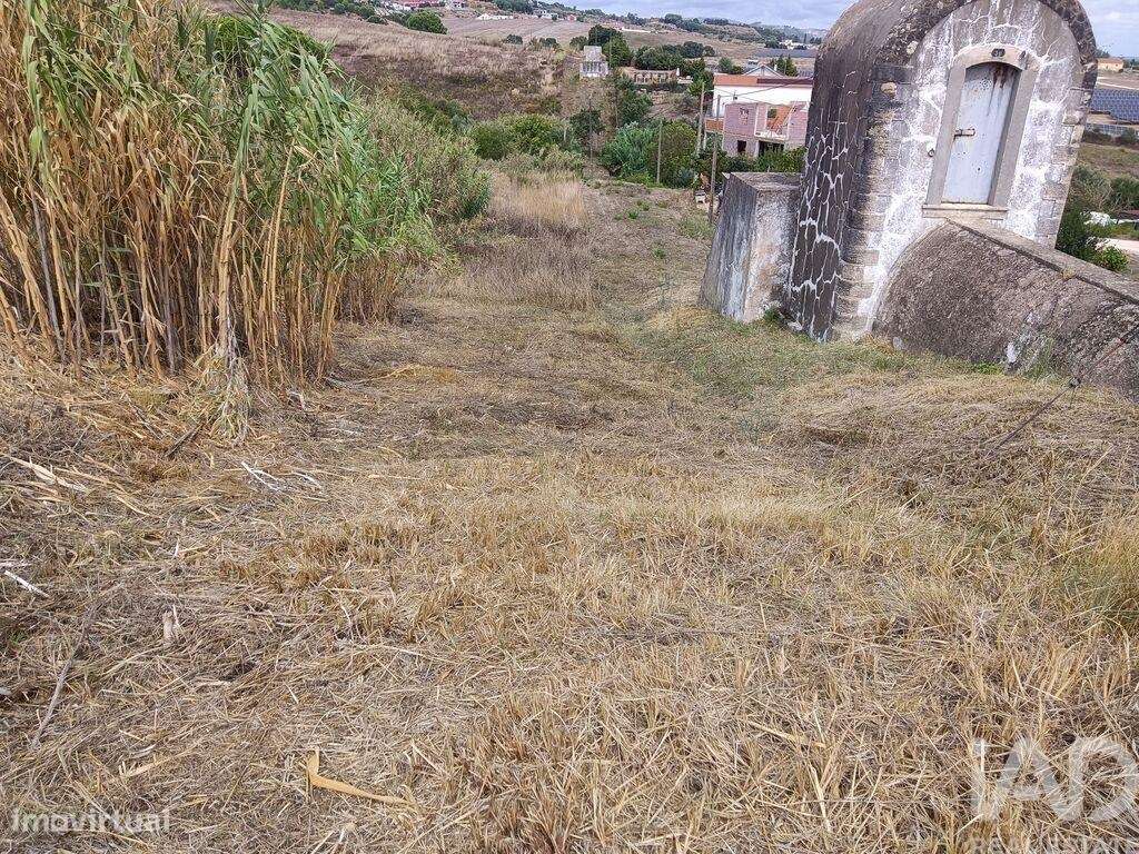 Terreno em Carregado e Cadafais de 710,00 m2 - Grande imagem: 4/9