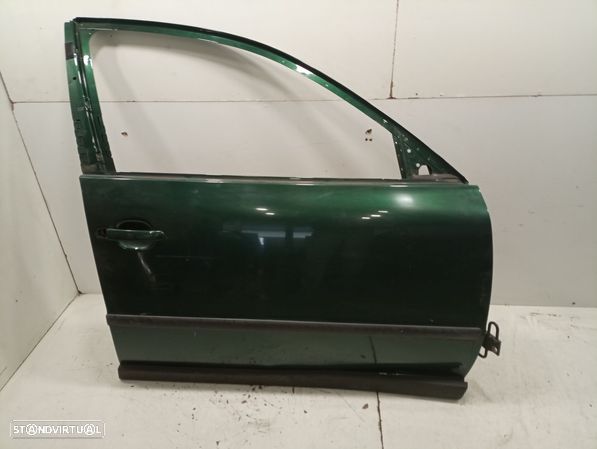 Porta Frente Direita Volkswagen Passat (3B2) - 1