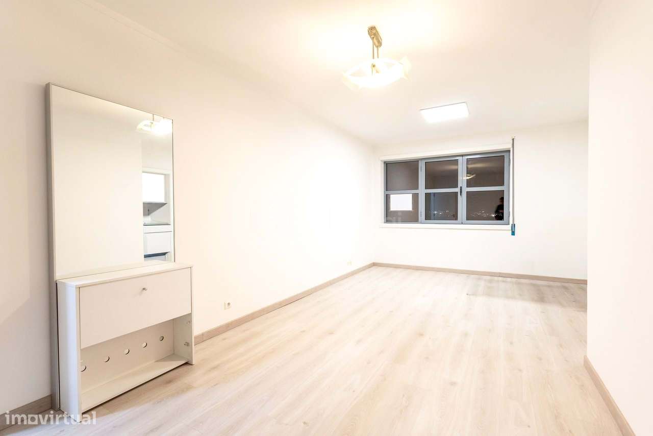 APARTAMENTO T2 NO MESMO PRÉDIO DO SHOPPING SPACIO | OLIVAIS – LISBOA-3