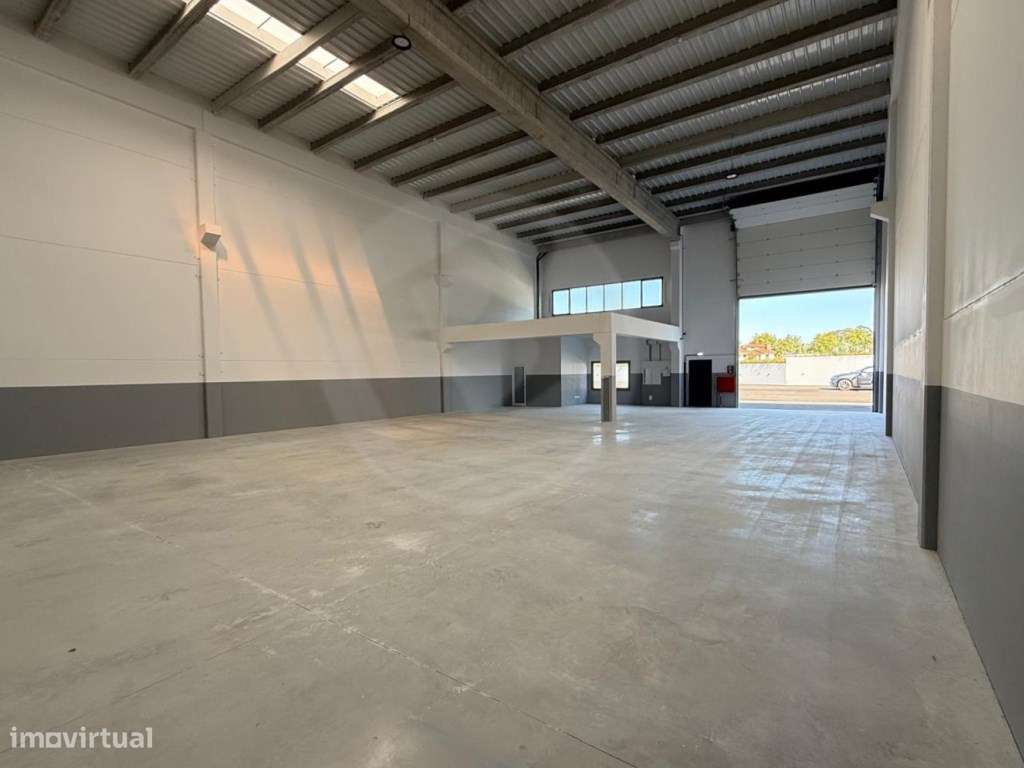 Armazém Novo com 371m2 na Póvoa de Varzim-5