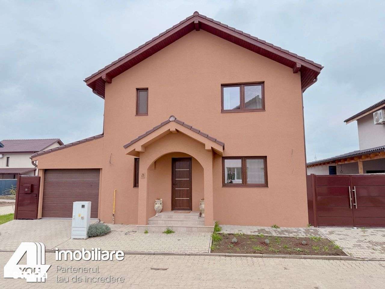 Casă nouă, AVANS DOAR 10000 EURO !!! Cartier Athena, comision 0% - Imagine principală: 3/10