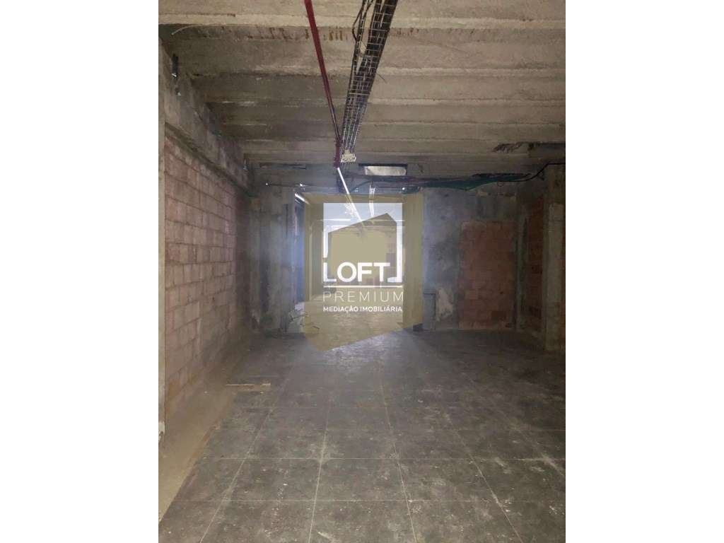 Prédio p/ Arrendamento no Centro de Guimarães - Grande imagem: 5/30