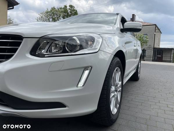 Volvo XC 60 D5 AWD Summum - 18