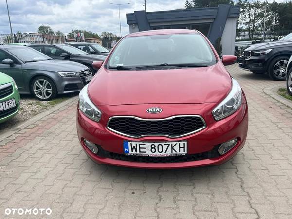 Kia Ceed Cee'd 1.6 GDI L - 1