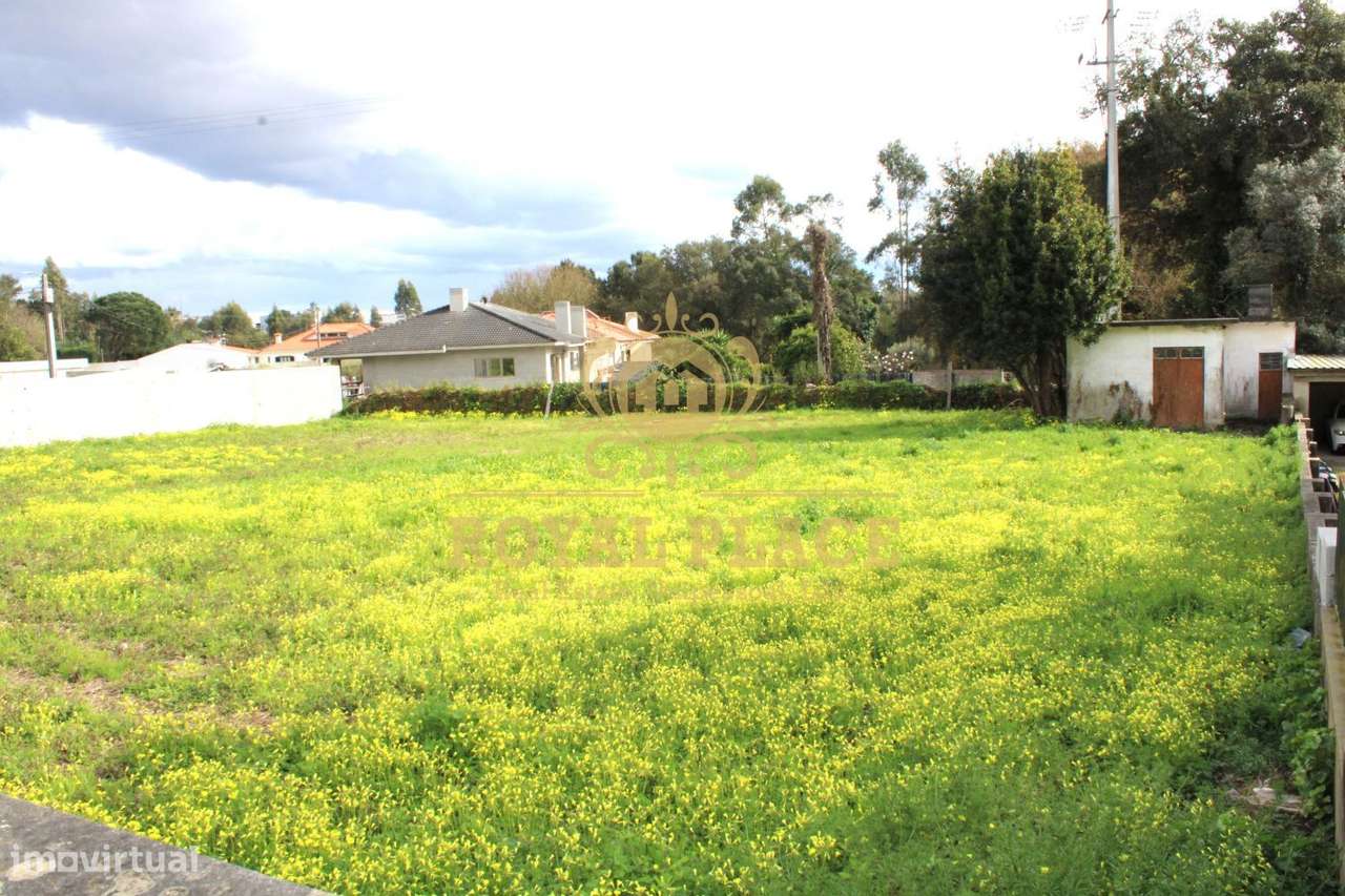 Lote para construção em Paços de Brandão - Grande imagem: 2/9