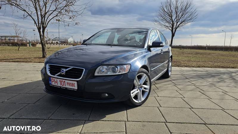 Volvo S40 - 1