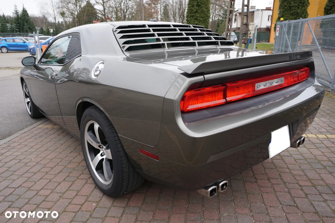 Dodge Challenger 3.5 SE - 6