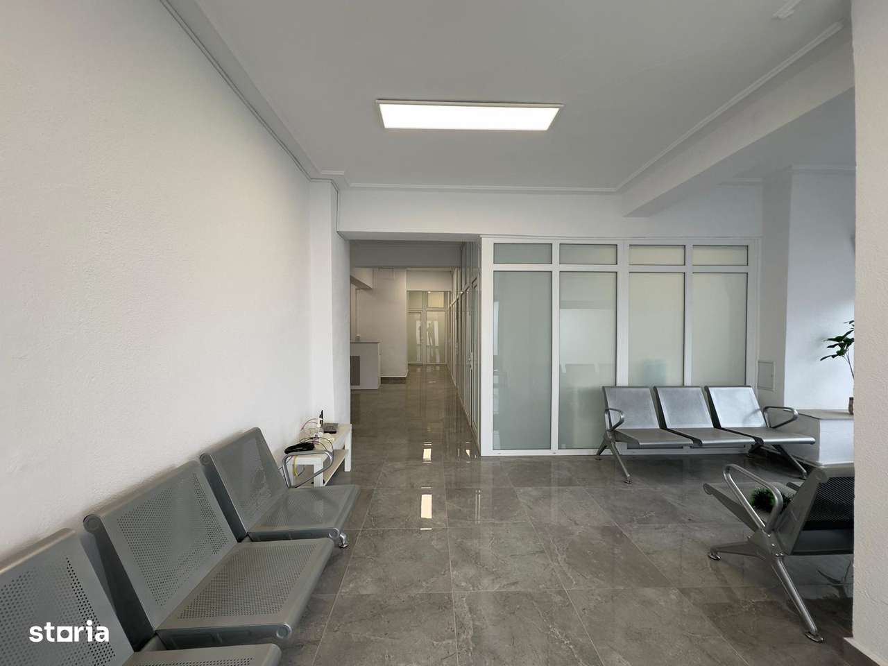 Spatiu clinica - 8 cabinete noi - 200mp, Centrul Civic Iasi - Imagine principală: 2/16