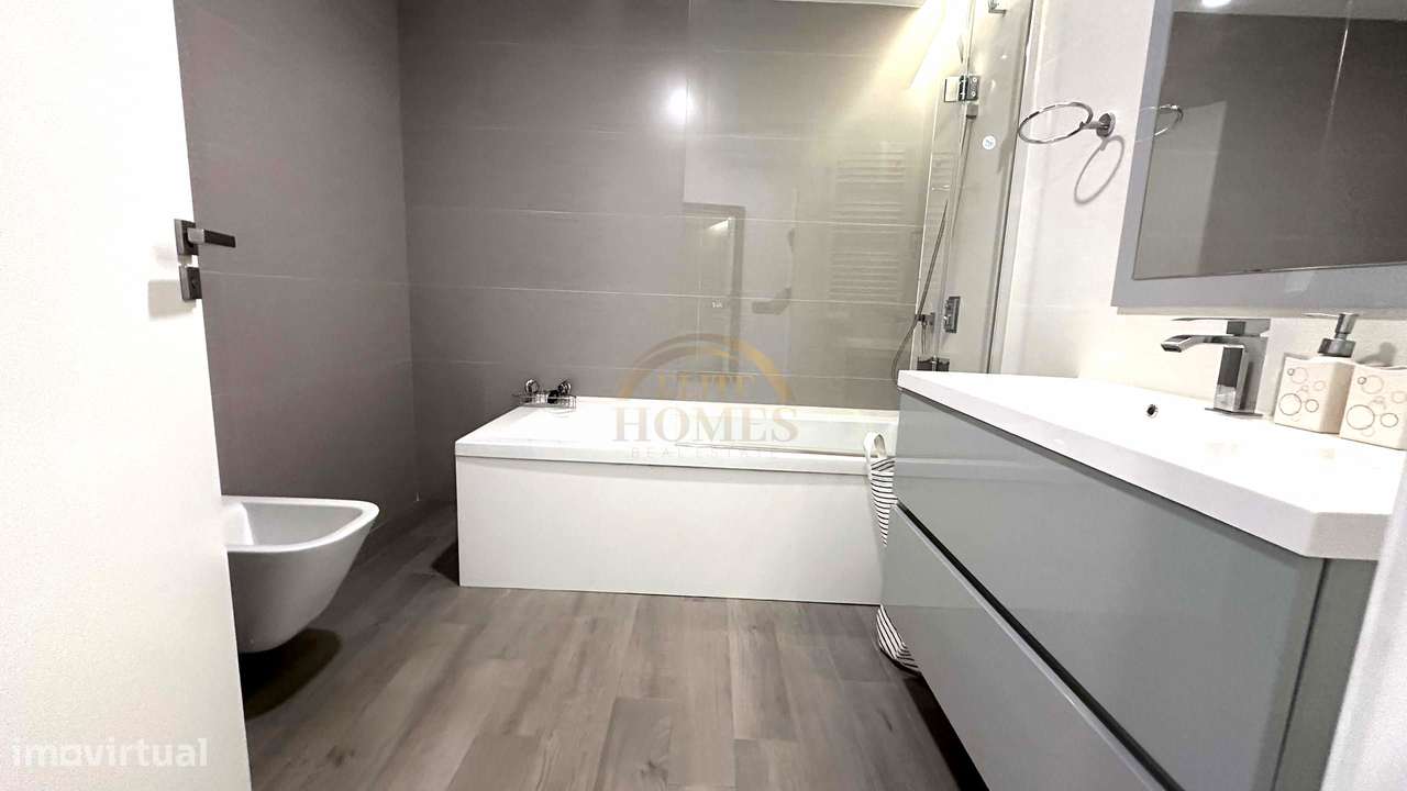 Apartamento T3 de Luxo em Paço de Arcos.-27