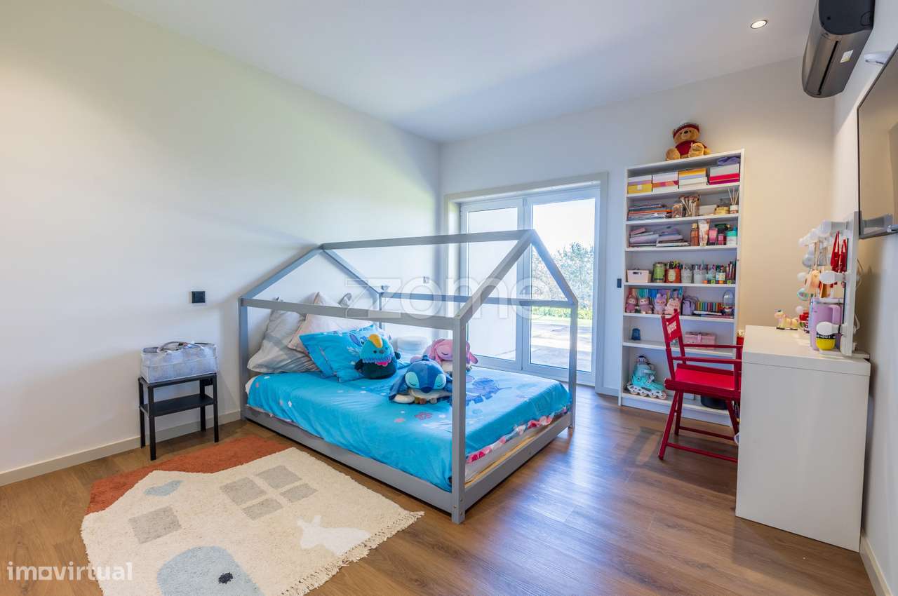 Luxo, privacidade e tecnologia - T4+1 Premium em Guimarães-22