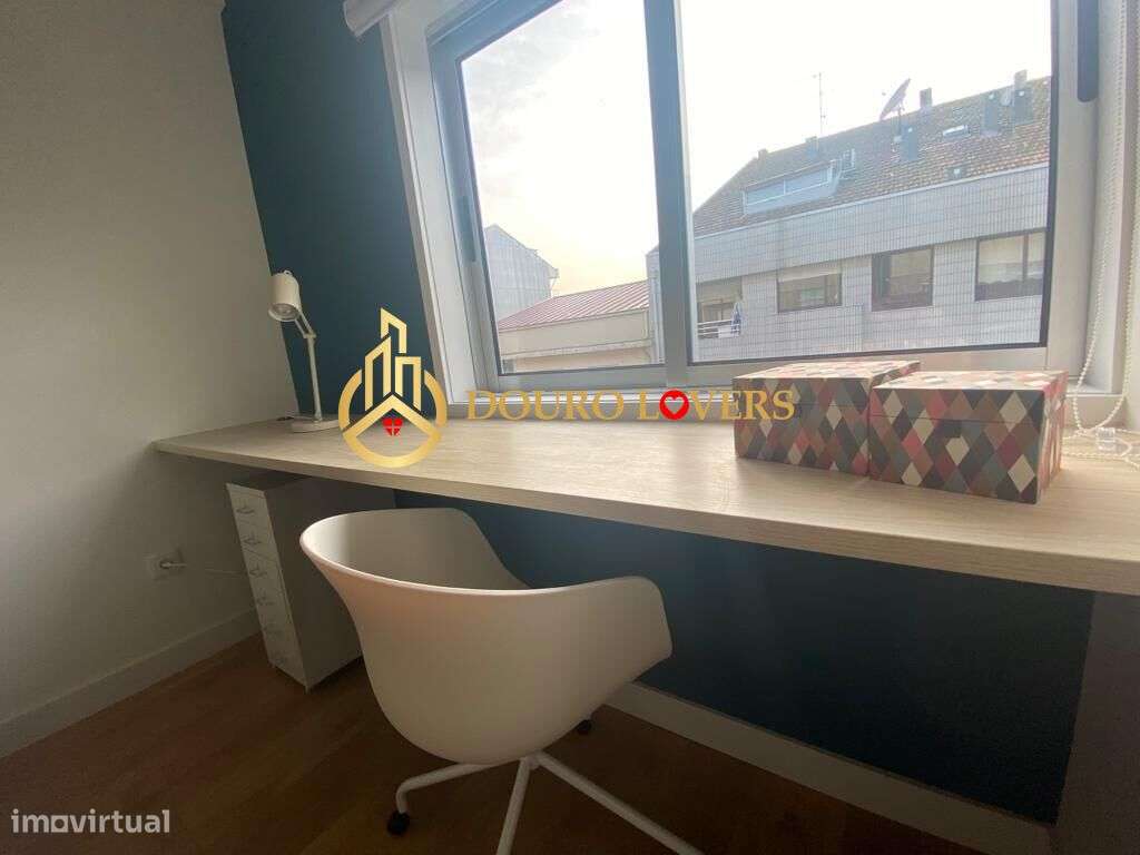 T2 renovado e mobilado | Metro Marquês | Lugar de garagem | Porto - Grande imagem: 5/60