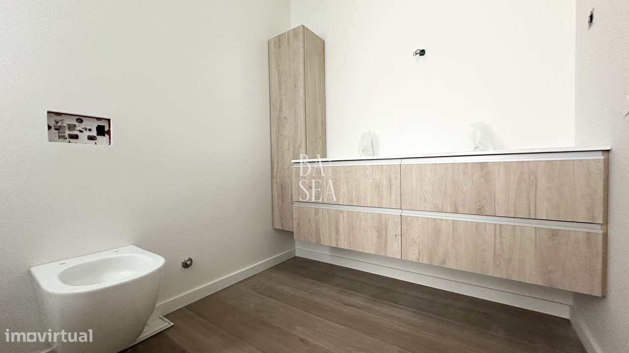 Moradia nova  de gaveto com 3 suítes em Lanhoso Póvoa de Lanhoso-16