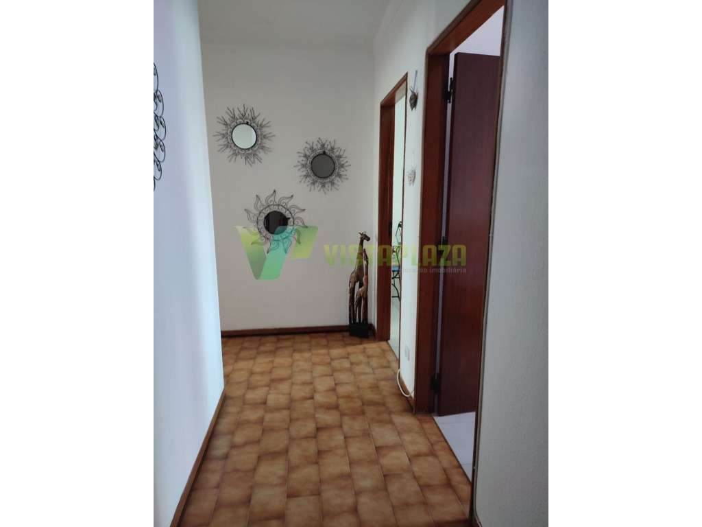 Um T1 arrendamento anual no 25 de Abril em Portimão - Grande imagem: 2/11