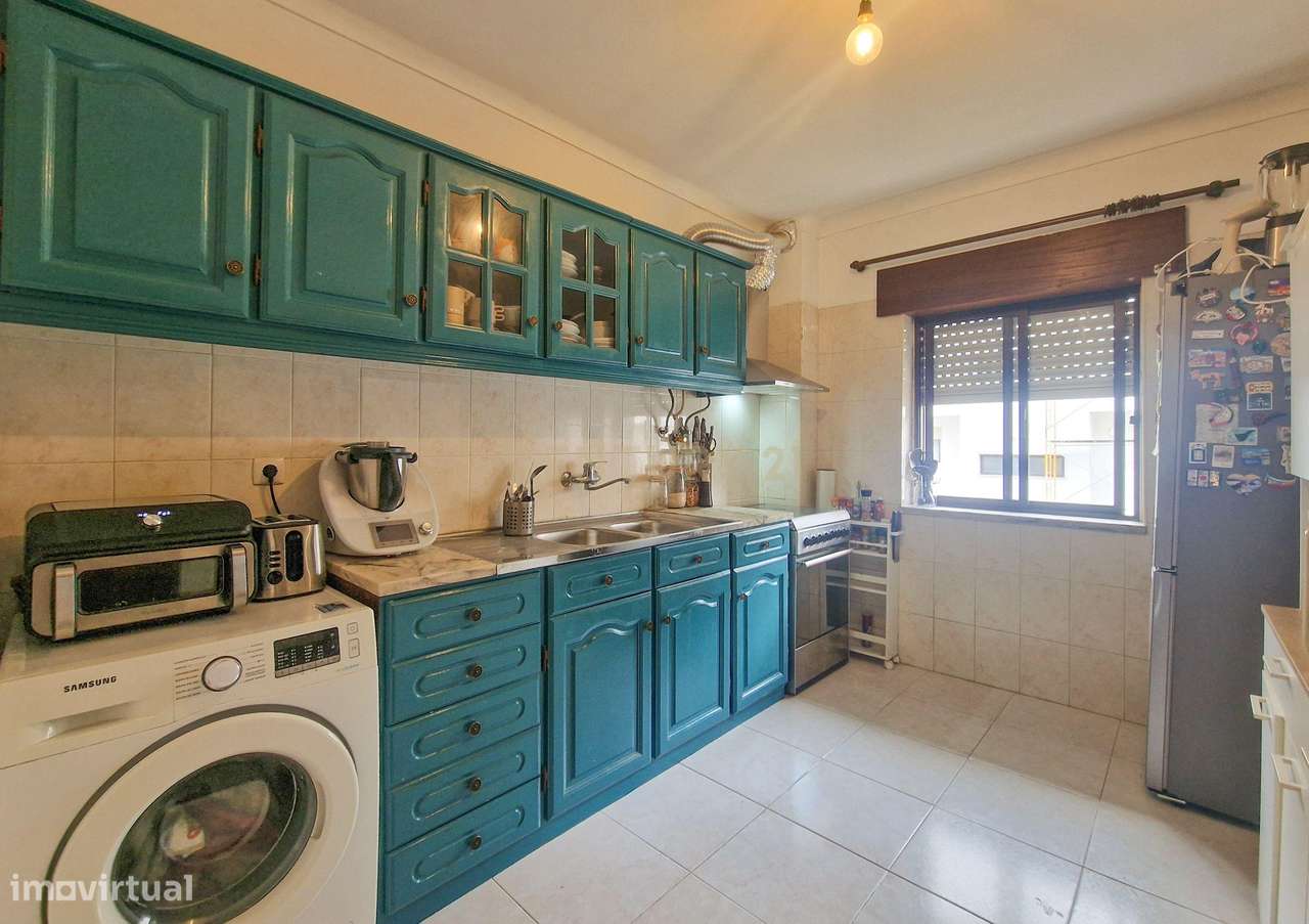 Apartamento de 3 assoalhadas inserido em prédio com espaço exterior co - Grande imagem: 5/22