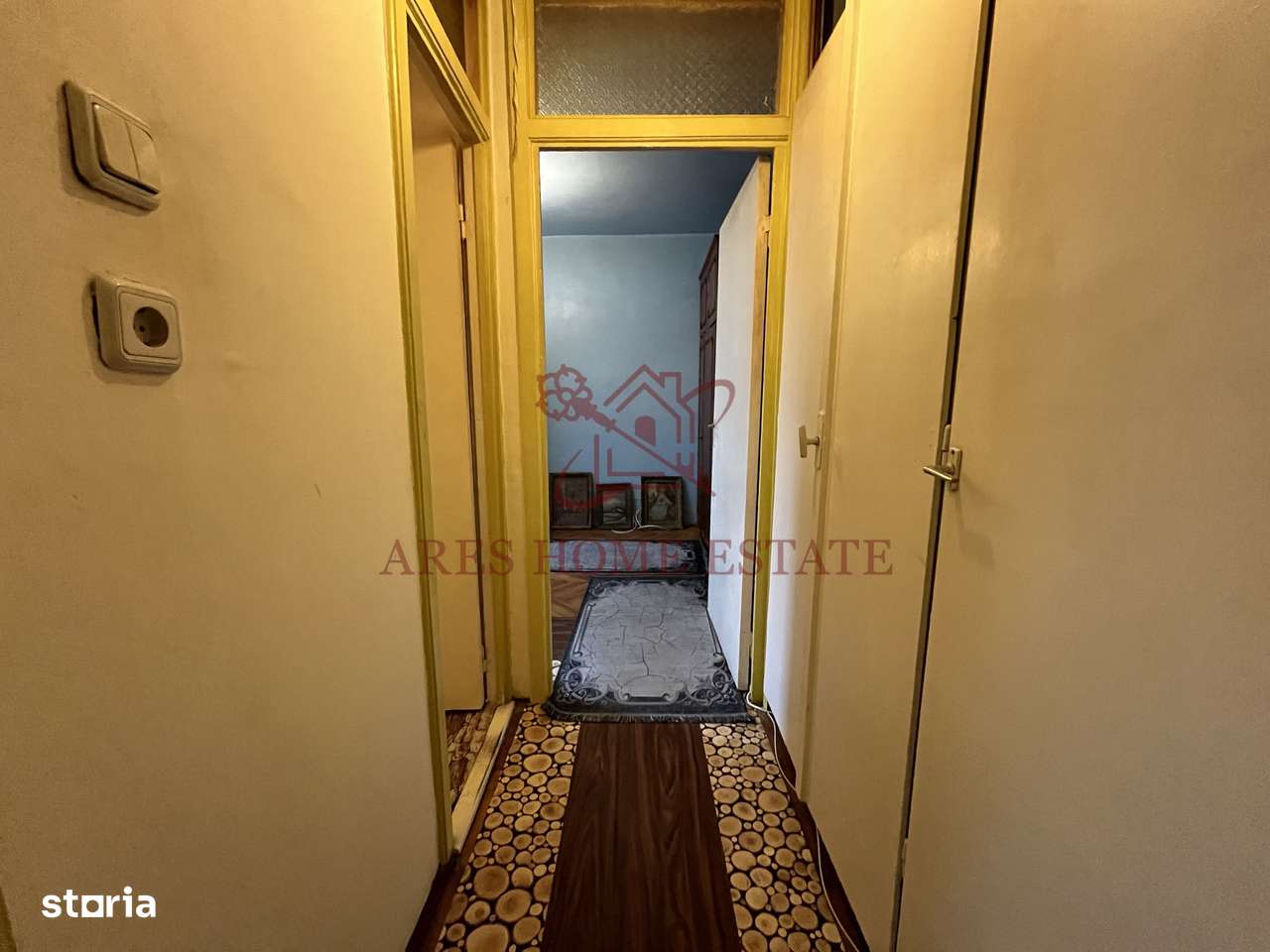 Etaj 1, 3 camere, spatios, 2 băi, centrală proprie – zonă excelentă-16