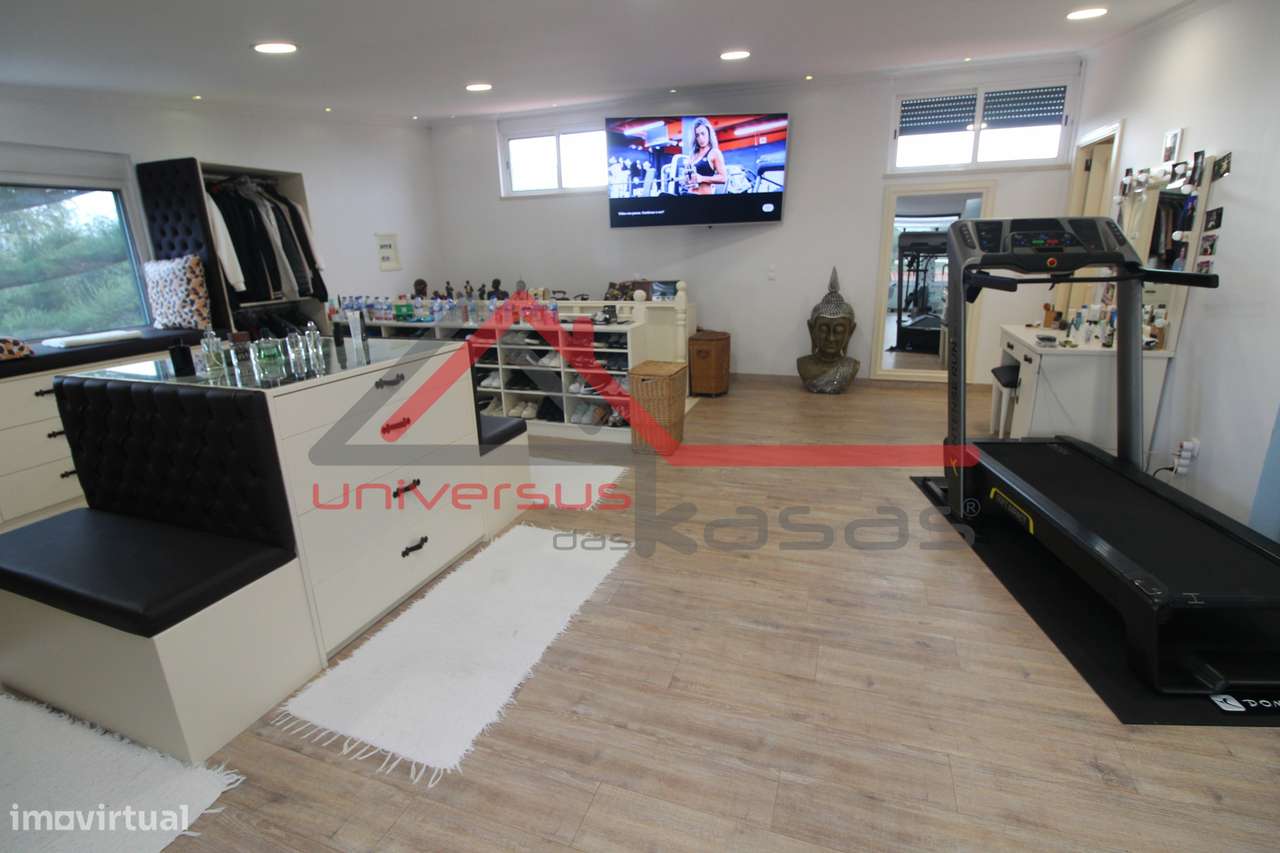 Moradia Isolada V3 com Piscina e Garagem - Terrugem, Sintra-44