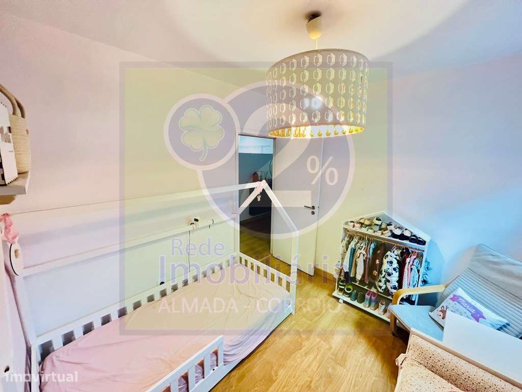 Moradia Isolada, bom espaço exterior-10