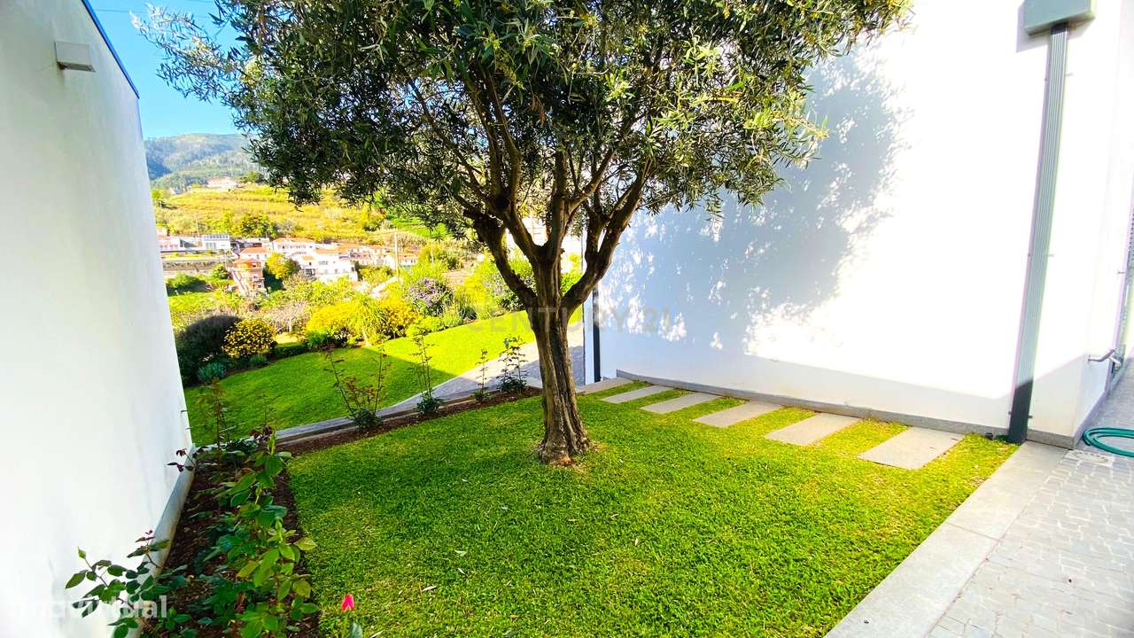 Fantástica Moradia T3 Contemporânea + Anexo T1- Térrea - Arco da Calhe - Grande imagem: 2/51