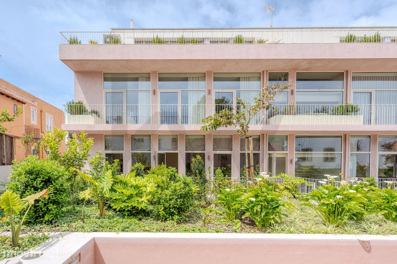 Apartamento T2 Duplex em condomínio com piscina e garagem  em Stº Amar - Grande imagem: 1/26