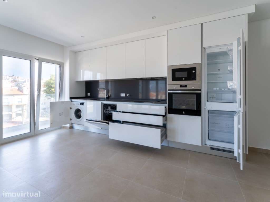 Apartamento T3 junto ao mercado- 200 mts da praia-12
